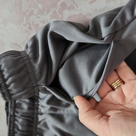 Athletic Works Boys Joggers 10/12 Grey EUC - Picture 4 of 5